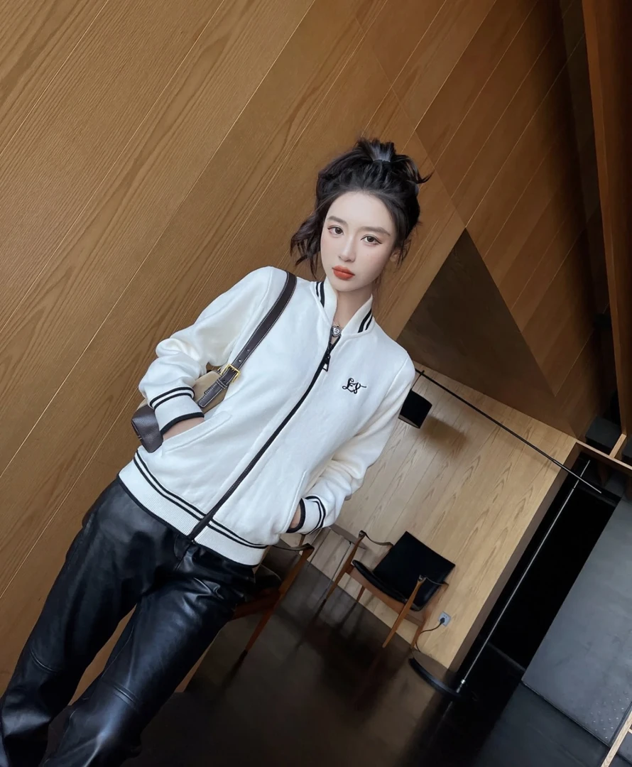 99新 LouisVuitton/路易威登 七分袖棒球夹克外套 m码 GM002165