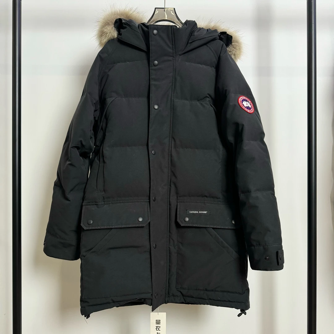 加拿大鹅/Canada Goose/黑色毛领鹅绒服 L码 99新 GM000955