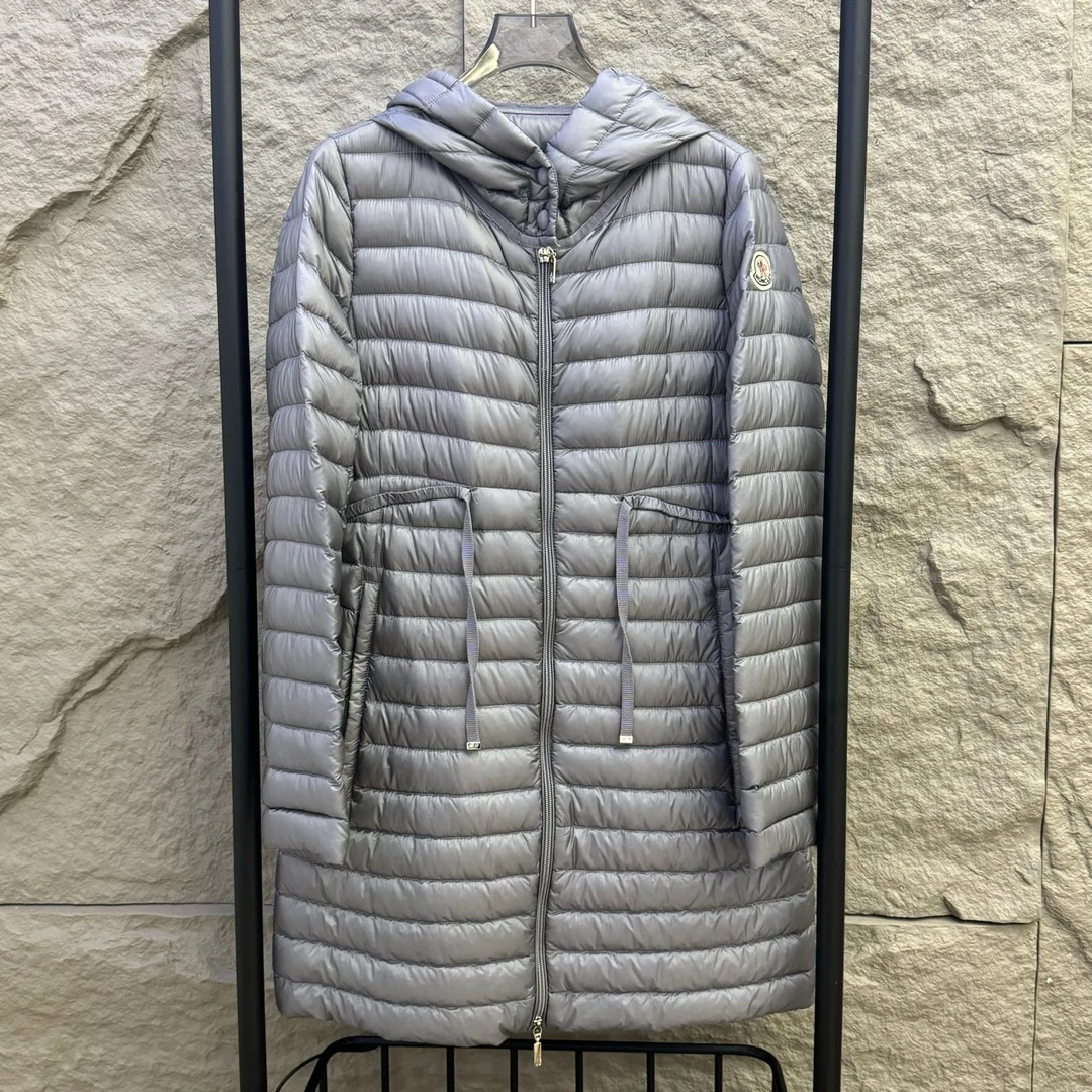 盟可睐 Moncler 蒙口 灰色收腰长款 1码 99新GM000188