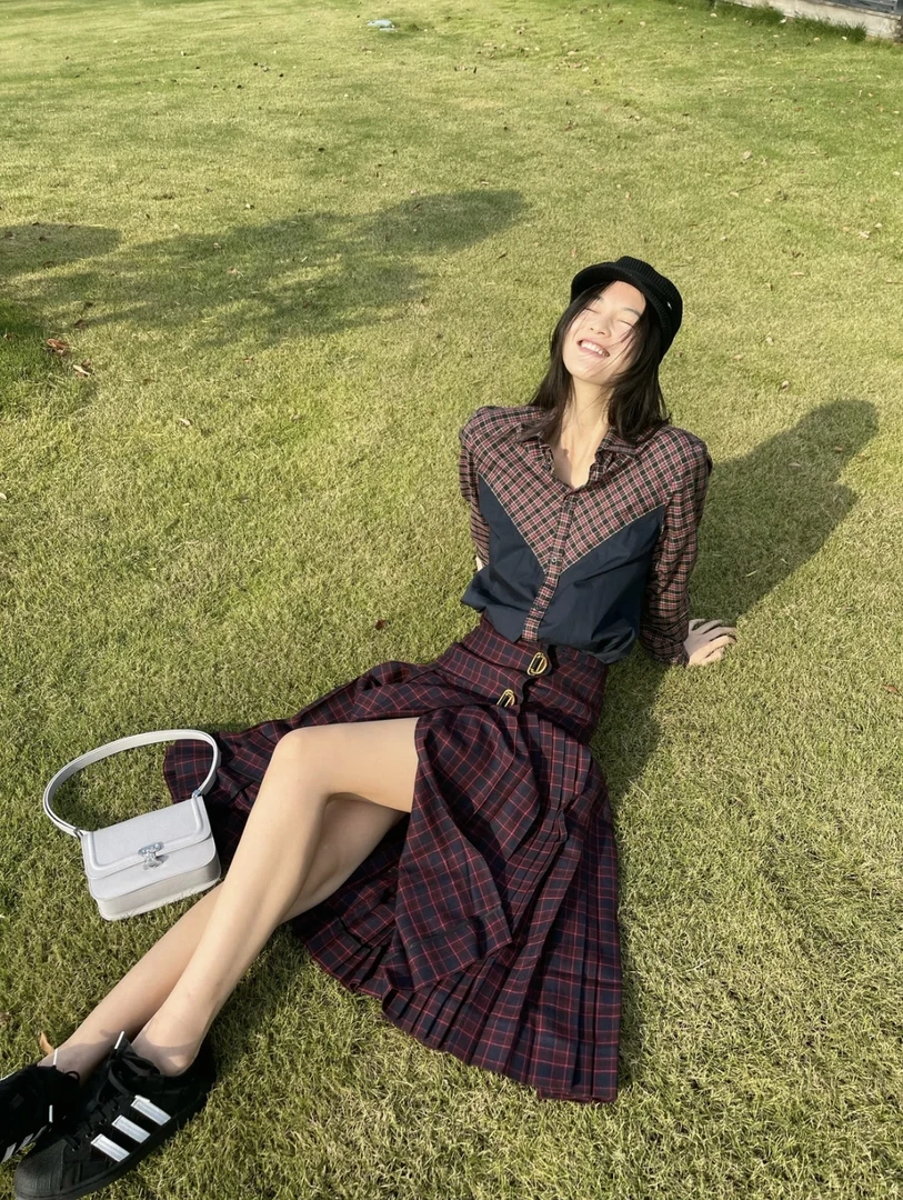 99新 BURBERRY/博柏利 学院风格纹半身长裙 UK2码 GM000449