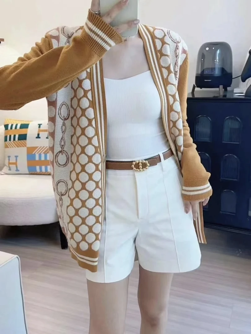 Hermes/爱马仕/驼色圆点开衫 36码 全新带吊 GM001059