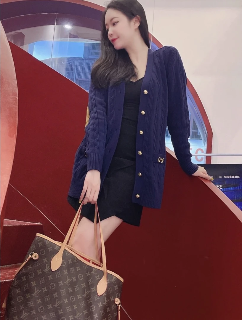 Celine / 赛琳 链形图案单排扣长袖羊毛开衫 s码 99新 GM000129