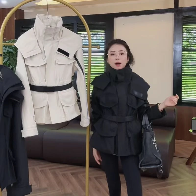 气质显瘦黑色收腰羽绒冲锋衣2024秋冬时尚女装又a又飒白鸭绒外套