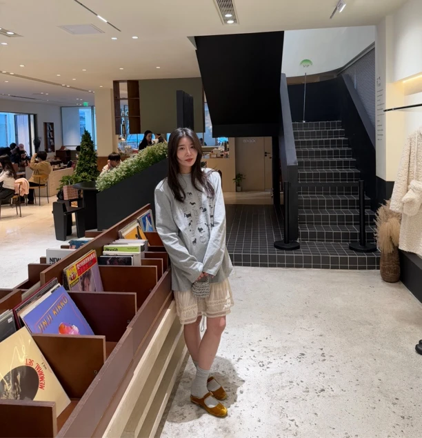 宽松磨毛开叉T（有垫肩）