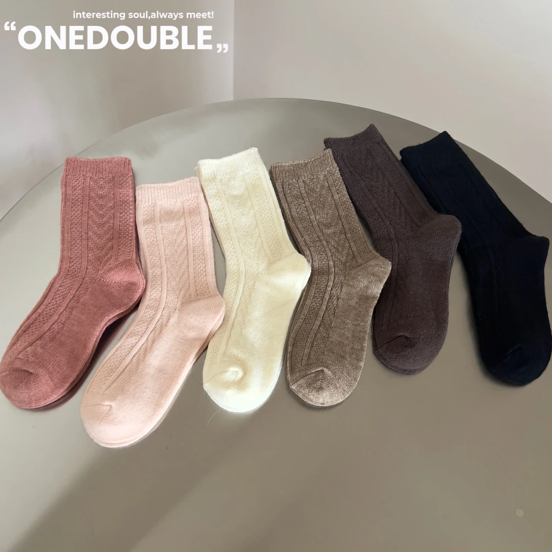 纯色简约保暖袜子中筒袜女士袜ins秋冬长袜春秋