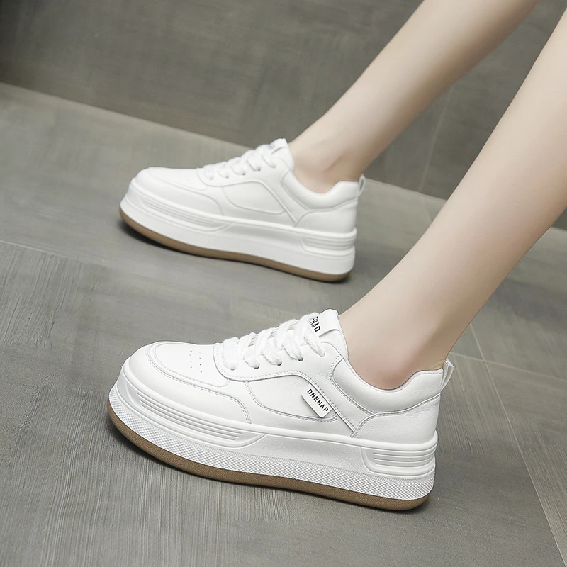增高5CM厚底小白鞋2025女春秋季新款舒适百搭运动板鞋
