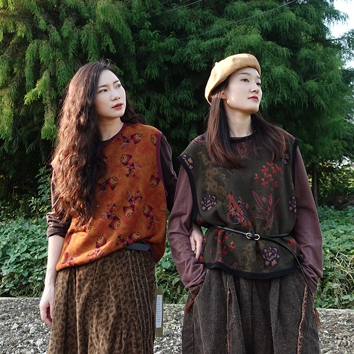 特33129荼吉爾复古风花色针织马甲背心洋气宽松短款文艺印花坎肩