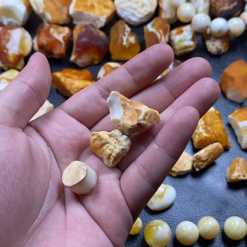 【闪购商品】定制琥珀未镶嵌H****人