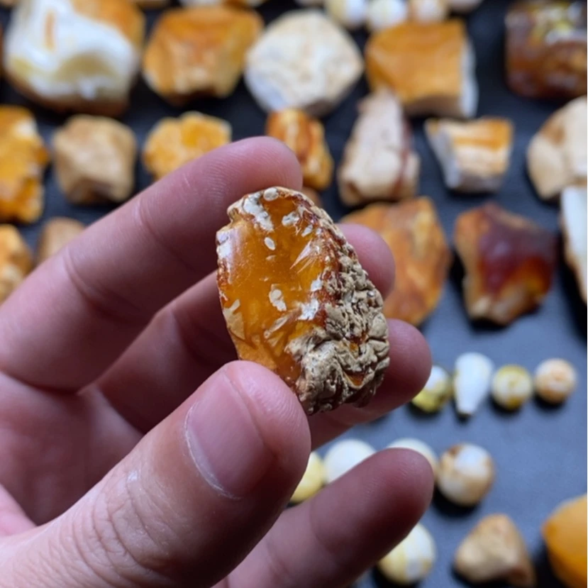 【闪购商品】定制琥珀未镶嵌H****人