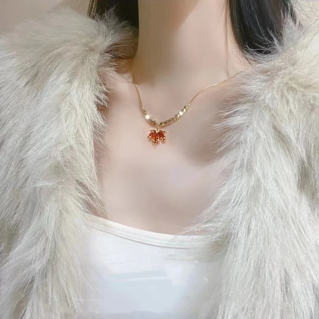 钛钢项链 红色枫叶项链女金色小众设计感轻奢时尚百搭锁骨链颈链