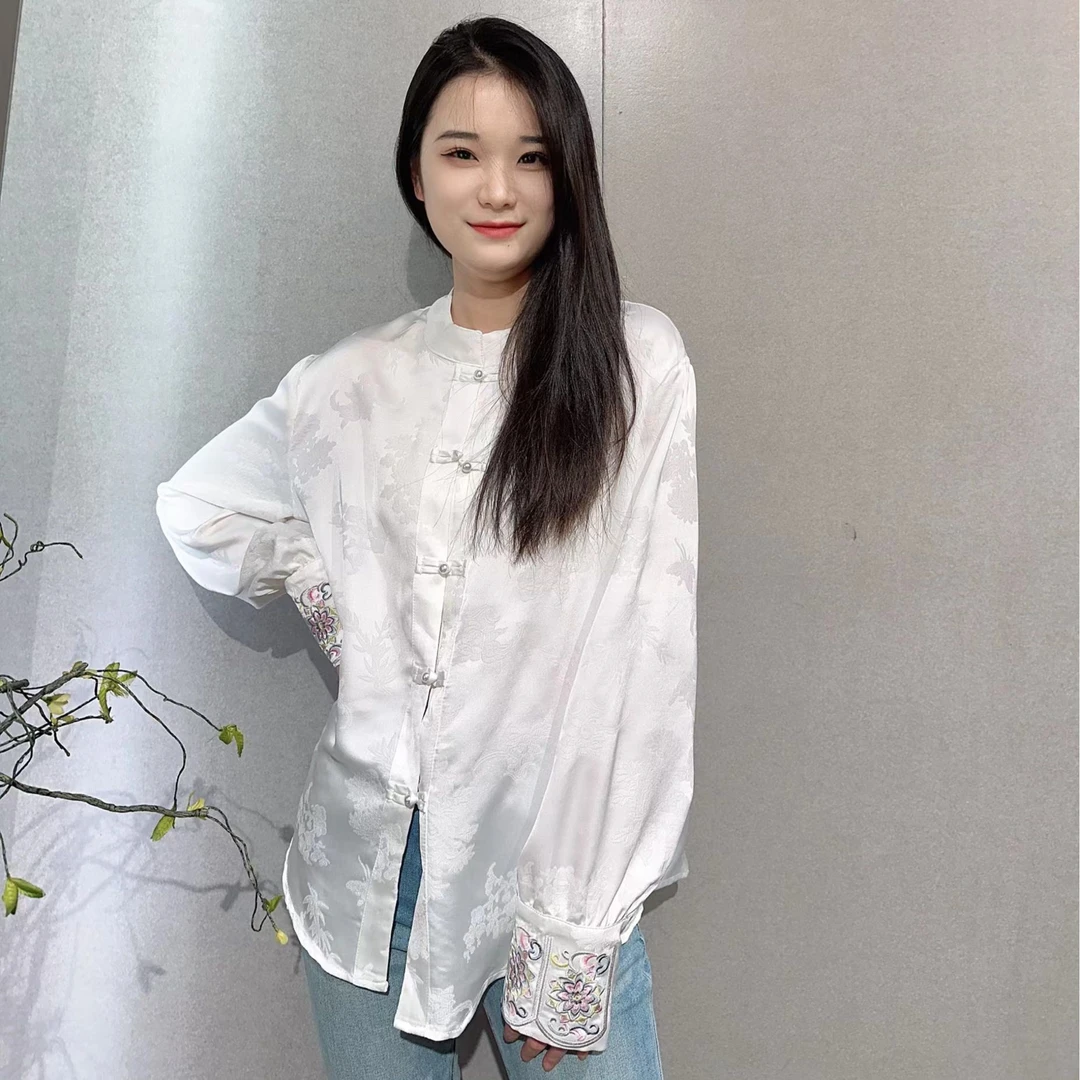 2024年豆豆精选2416气质长袖白色时尚休闲百搭刺绣衬衣