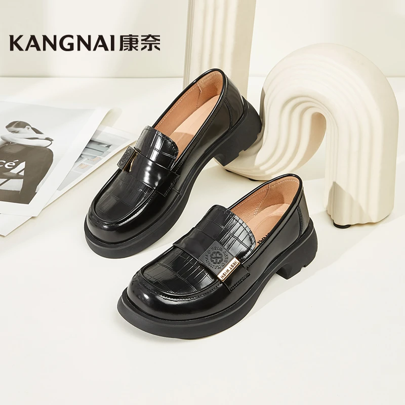 Kangnai/康奈32080专柜正品漆皮厚底舒适时尚黑色休闲女士乐福鞋
