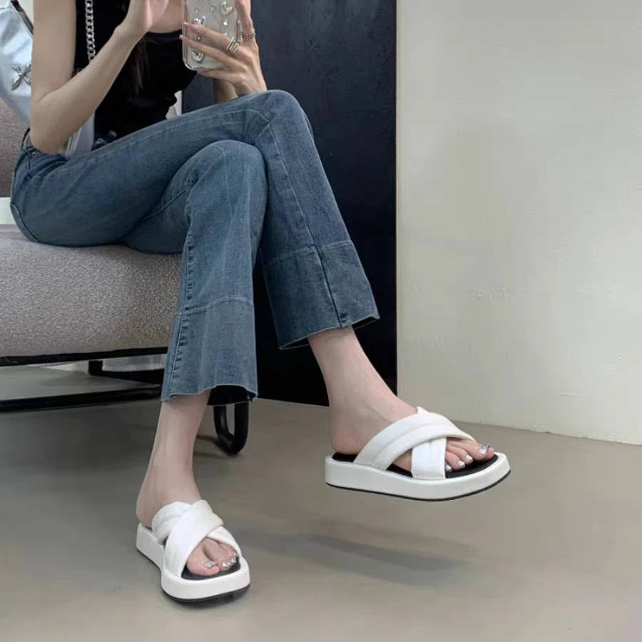 拖鞋女夏季外穿新款踩屎感厚底凉拖交叉高级感防滑沙滩鞋10-555