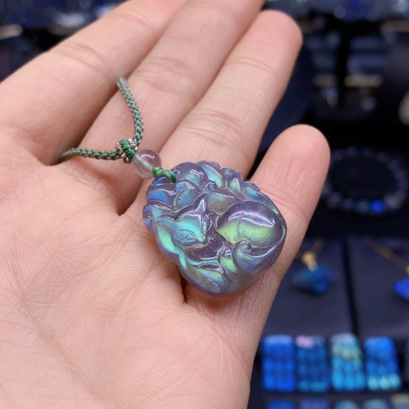 【闪购商品】长石吊坠(赠链)未镶嵌月****猪