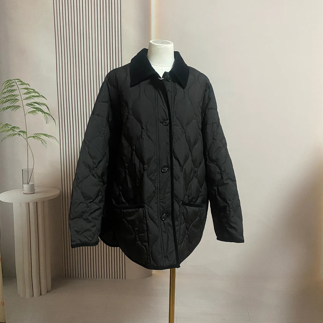 绗缝格白鹅绒轻薄短款羽绒服