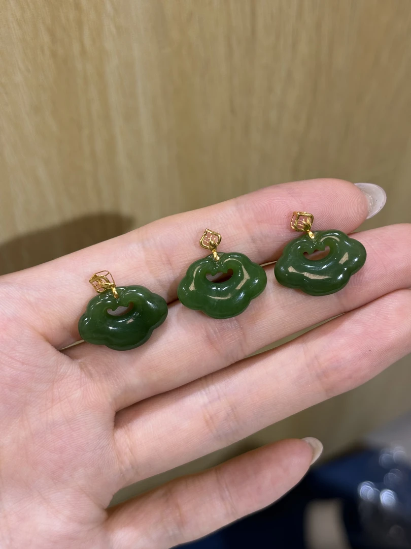 3017 和田玉碧玉如意锁18K金镶嵌多样性发其一约13*17*4