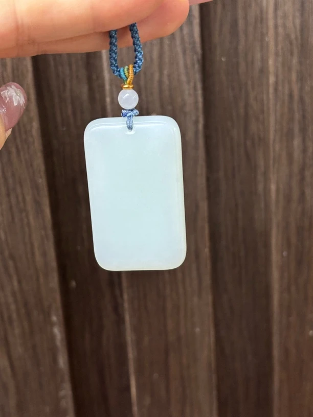 3573 和田玉羊脂白玉无事牌 规格约：48.4*29.2*9.5