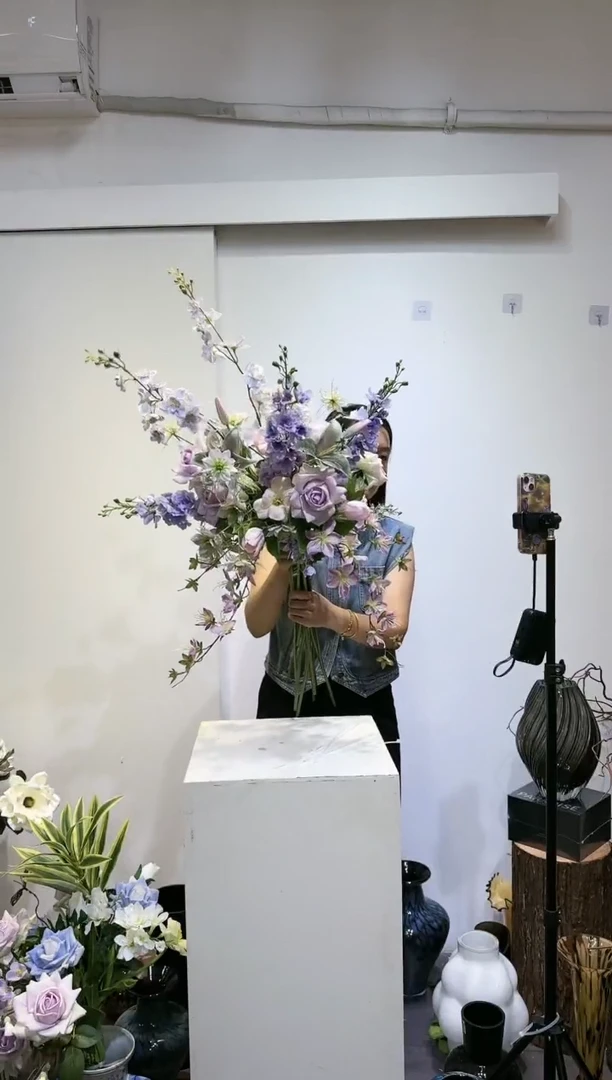 【闪购商品】定制花束-圆猴猴&圆球球