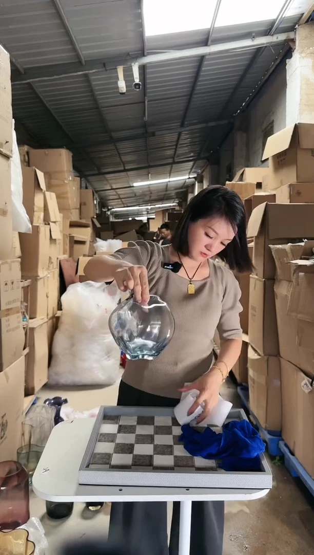【闪购商品】662花瓶
