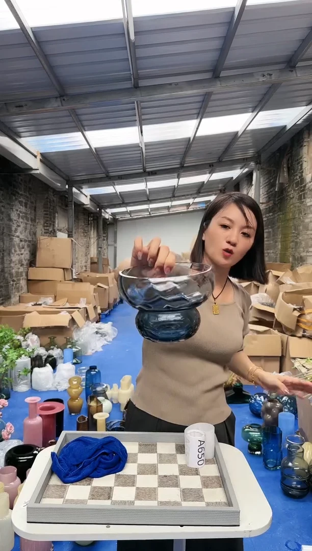 【闪购商品】650花瓶