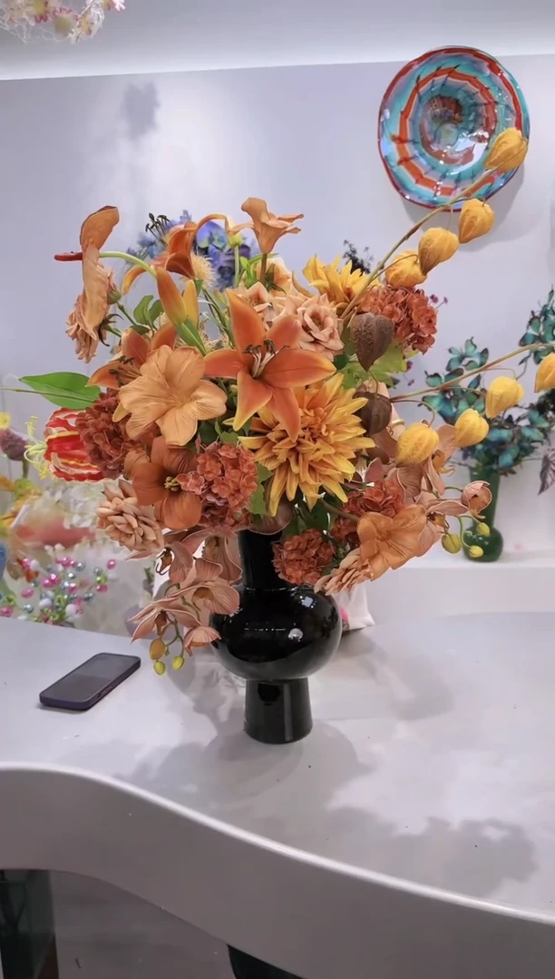 【闪购商品】美拉德高级定制花束+黑色灯笼花瓶