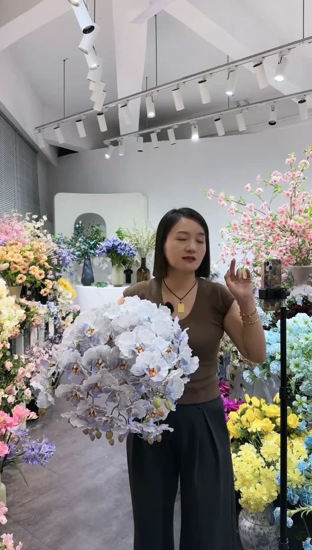 【闪购商品】6支手感保湿玫瑰