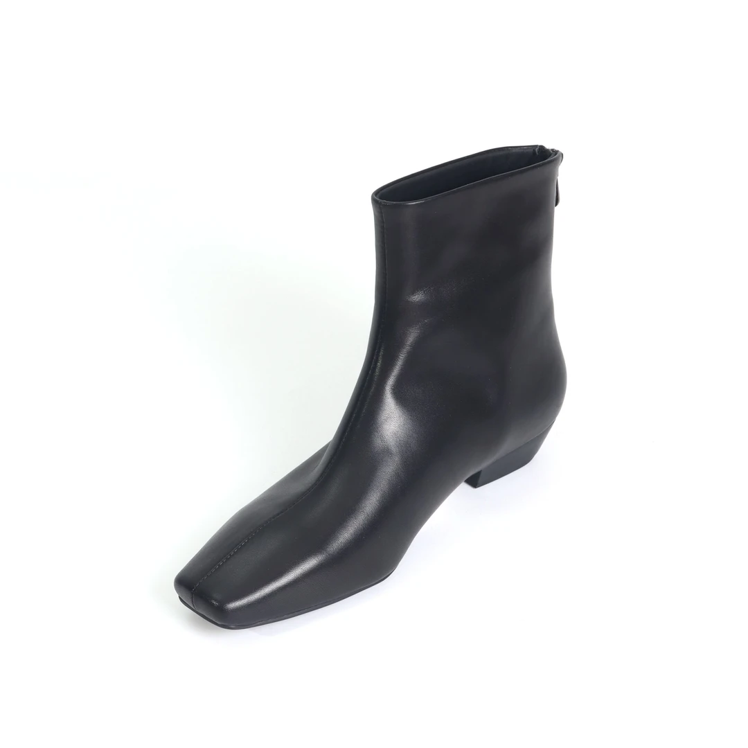 新款小牛皮女靴方头粗跟极简风短靴女秋冬单靴软底靴子ZG568-1