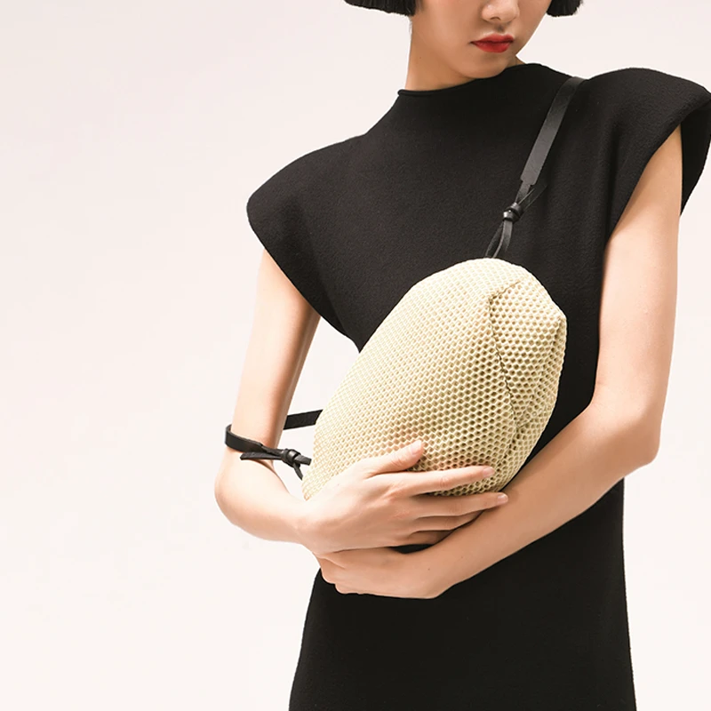 哇吲原创设计国风包包高级质感轻奢超轻百搭大容量斜挎包女N176C