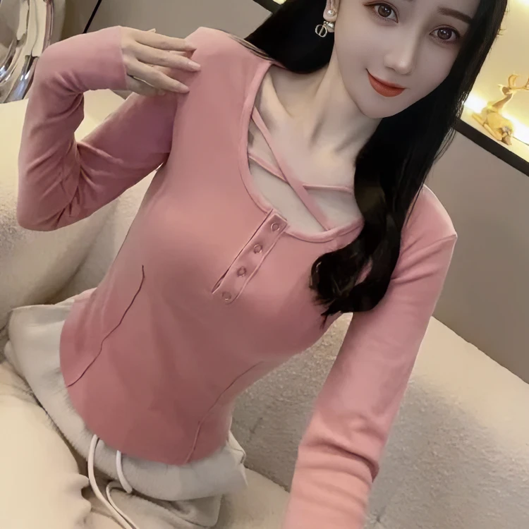 美拉德方领衬衫女新款保暖长袖小众设计打底小衫修身网红短款上衣