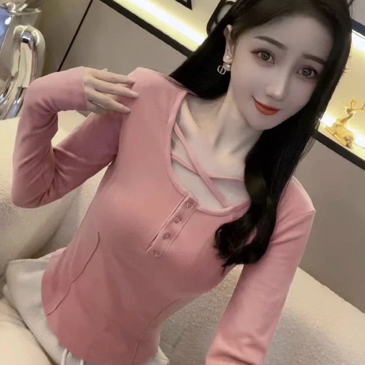 时尚气质短款t恤女2025秋冬新款设计感小众长袖收腰内搭打底上衣