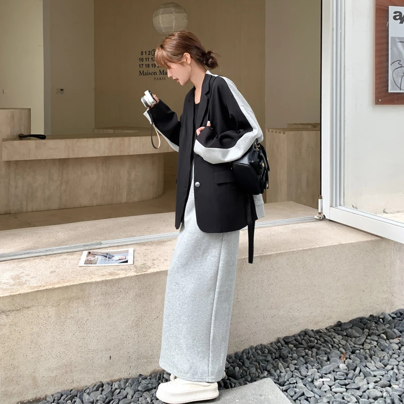 入秋搭配一整套2024新款别致独特设计感撞色拼接西装半身裙两件套