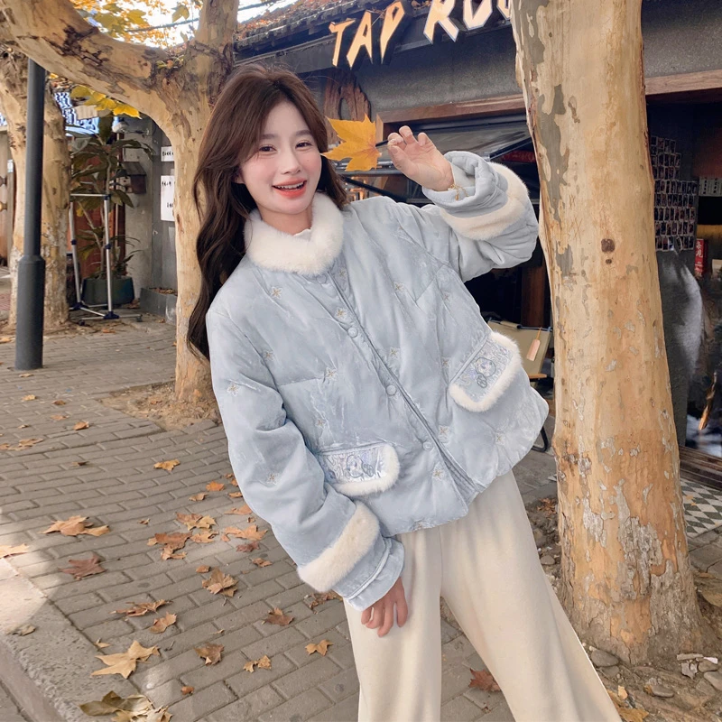 新中式羽绒服女2024冬季新款温柔系毛绒绒拼接国风提花白鸭绒外套