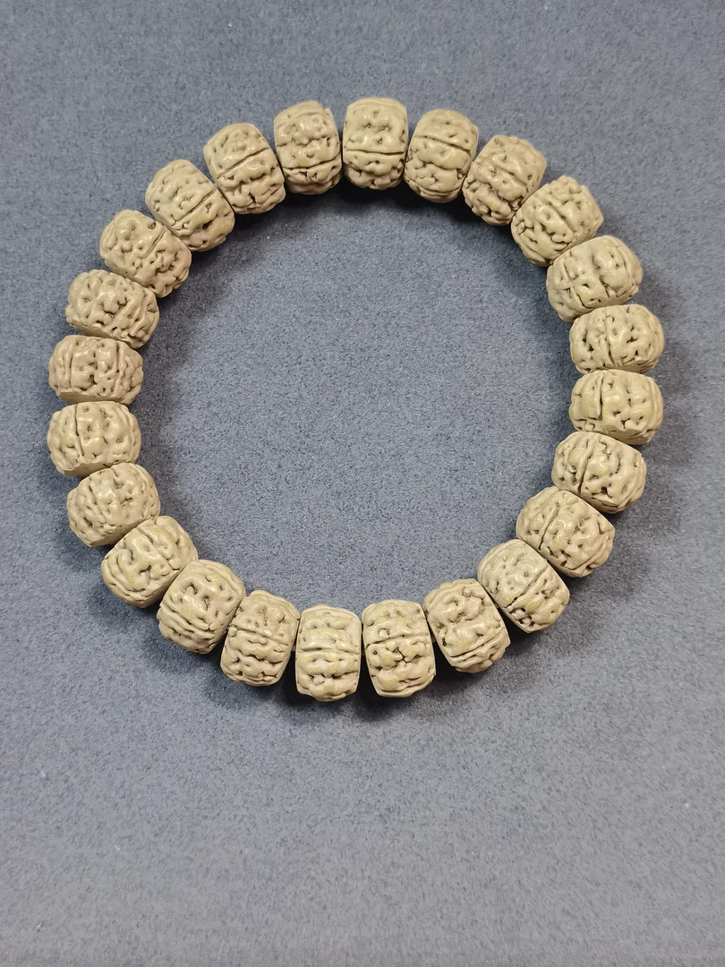 玉皮龙藏式小金刚菩提手串单圈13MM左右油性好密度高实物拍摄真实