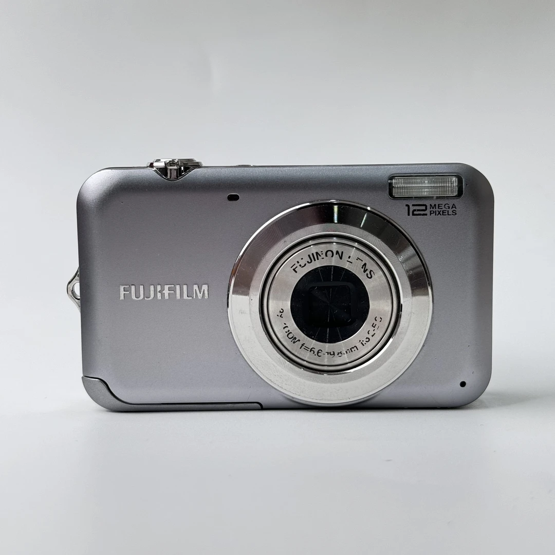 95新 Fujifilm/富士 jv105银色1200w像素3x变焦ccd数码相机