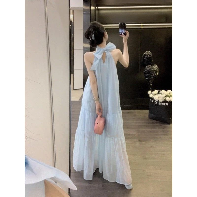 明星同款挂脖连衣裙女2024气质新款蓝色蝴蝶结海边度假风长裙夏季