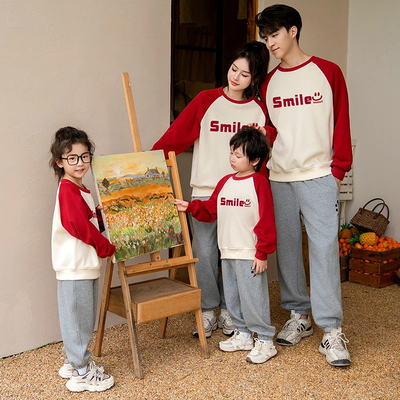 亲子装一家三口卫衣连体爬服春秋款宝宝周岁礼服百天照母子母女装