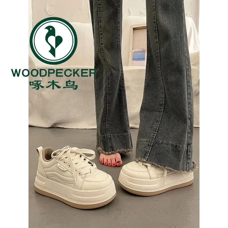 啄木鸟超火厚底小白鞋女春秋百搭小众板鞋2024新款爆款休闲运动鞋