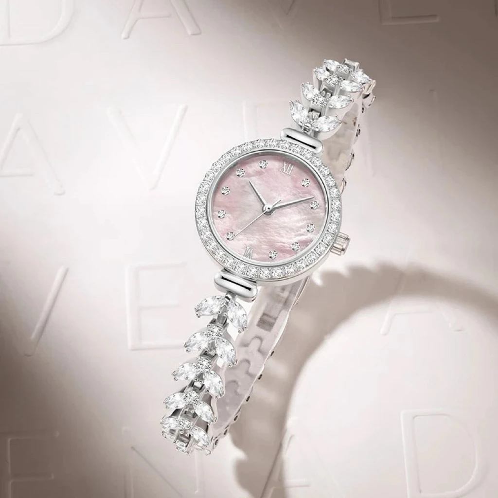 专柜直发学生女士粉色美人鱼花瓣手链手表百搭时尚气质腕表z15