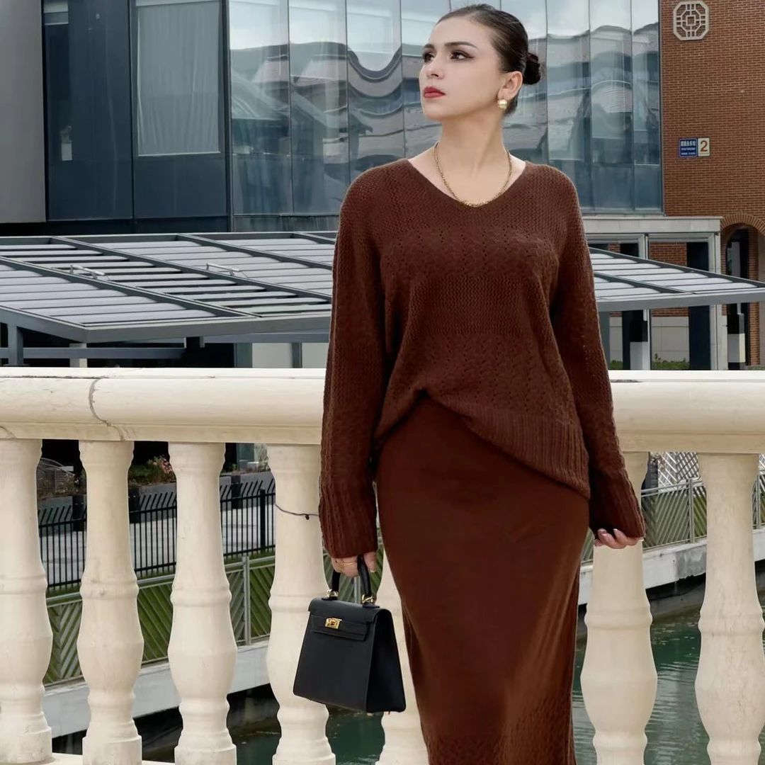 套装冬季穿搭保暖轻奢女装搭配羊毛衫