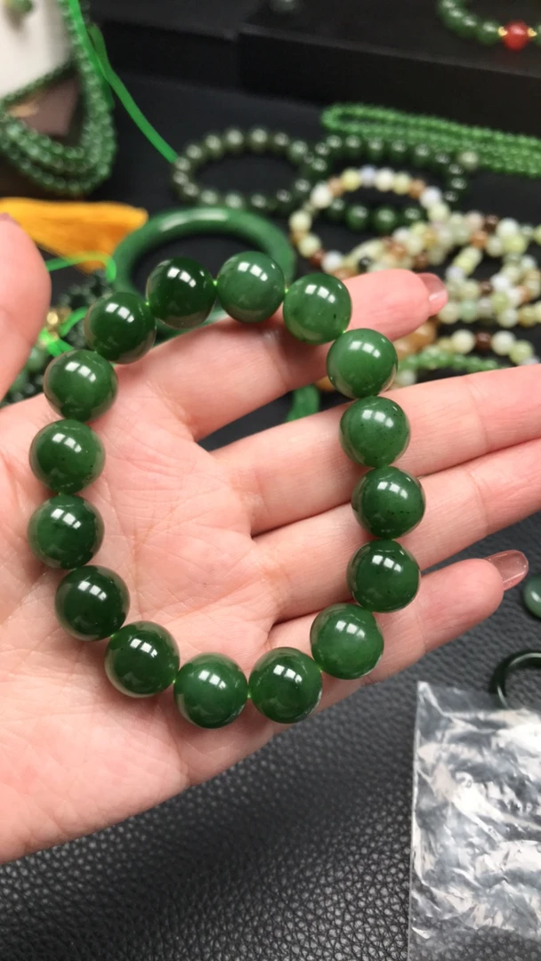 和田玉碧玉卡12mm手串(微黑点)