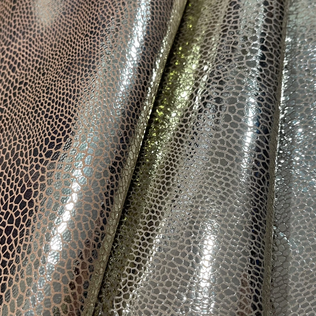 羊皮也太好看了#蛇纹印花头层羊皮#手机壳皮料鞋子面料厚约1.0