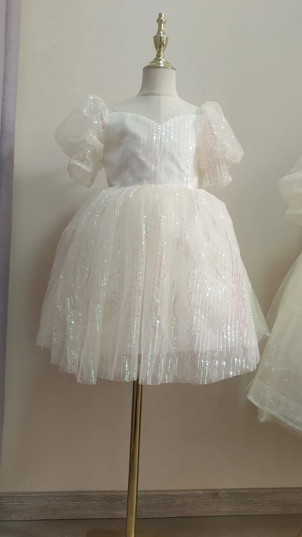 断码特价儿童礼服，下单备注编号，主播叫了名字的才能拍