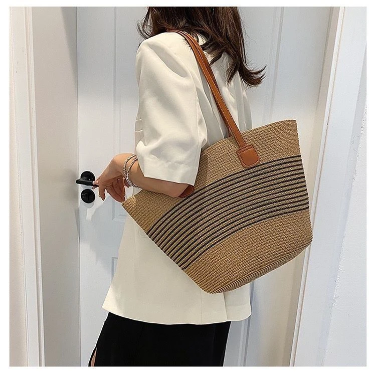 草编大容量包包度假沙滩草包菜篮子水桶包单肩包百搭通勤条纹草包