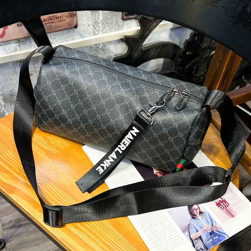 2024新款小挎包男潮牌单肩包百搭街头时尚格子包韩版休闲斜跨包