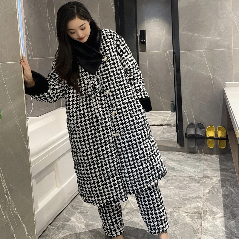 中长款三层夹棉睡袍套装女士甜美冬季加厚保暖珊瑚绒可外穿睡裙