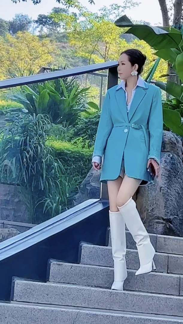 ▲VG·ORIGINAL秋冬设计师蓝皮外套