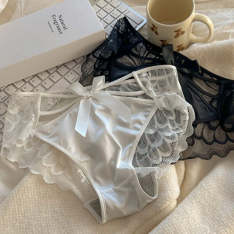 舒适蕾丝边日系无痕女士内裤薄款透气抗菌三角裤性感中腰个性短裤