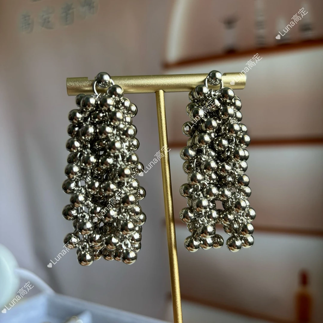 合金耳饰 银色设计感葡萄串珠高级感大气耳环