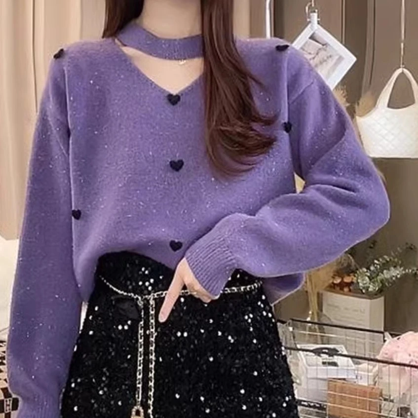 娟儿家2024秋冬款设计感亮丝V领挂脖时尚洋气小爱心针织毛衣