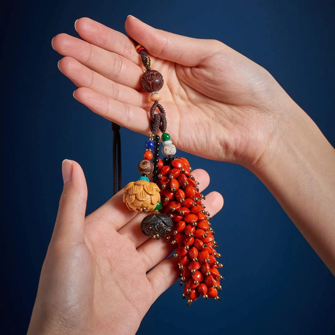 红豆相思豆新款汽车挂件车饰品莲花车载后视镜高档挂件男女士